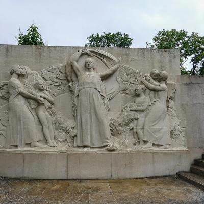 Monument aux morts / La Paix